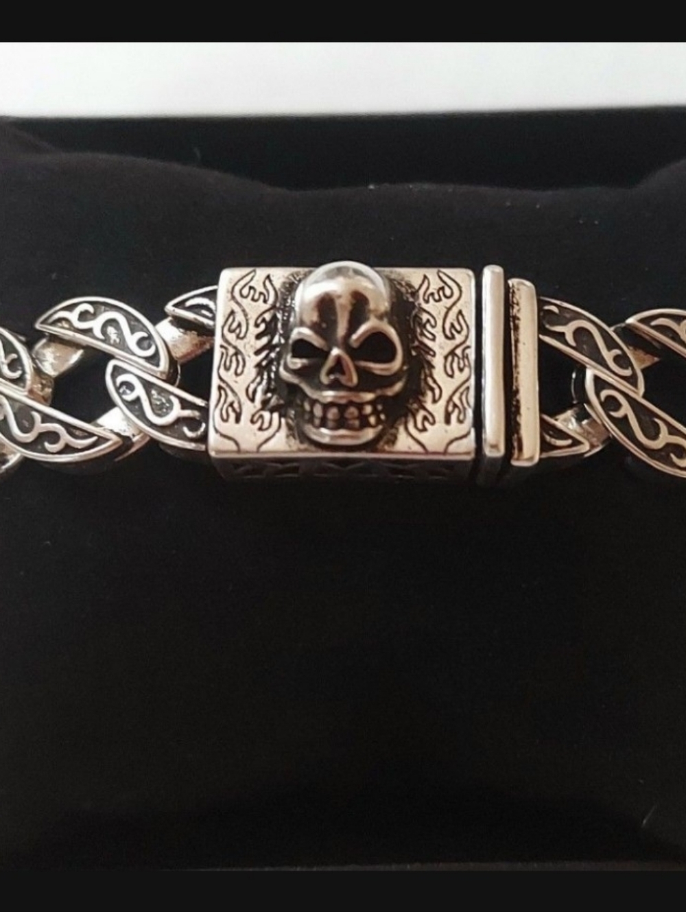 Men's Silver Skull Link Bracelet - Gothic Stainless Accent